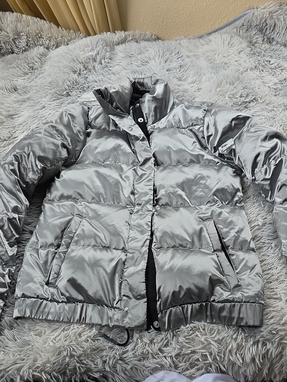 Athleta Silver Shiny Quilted Puffer Jacket